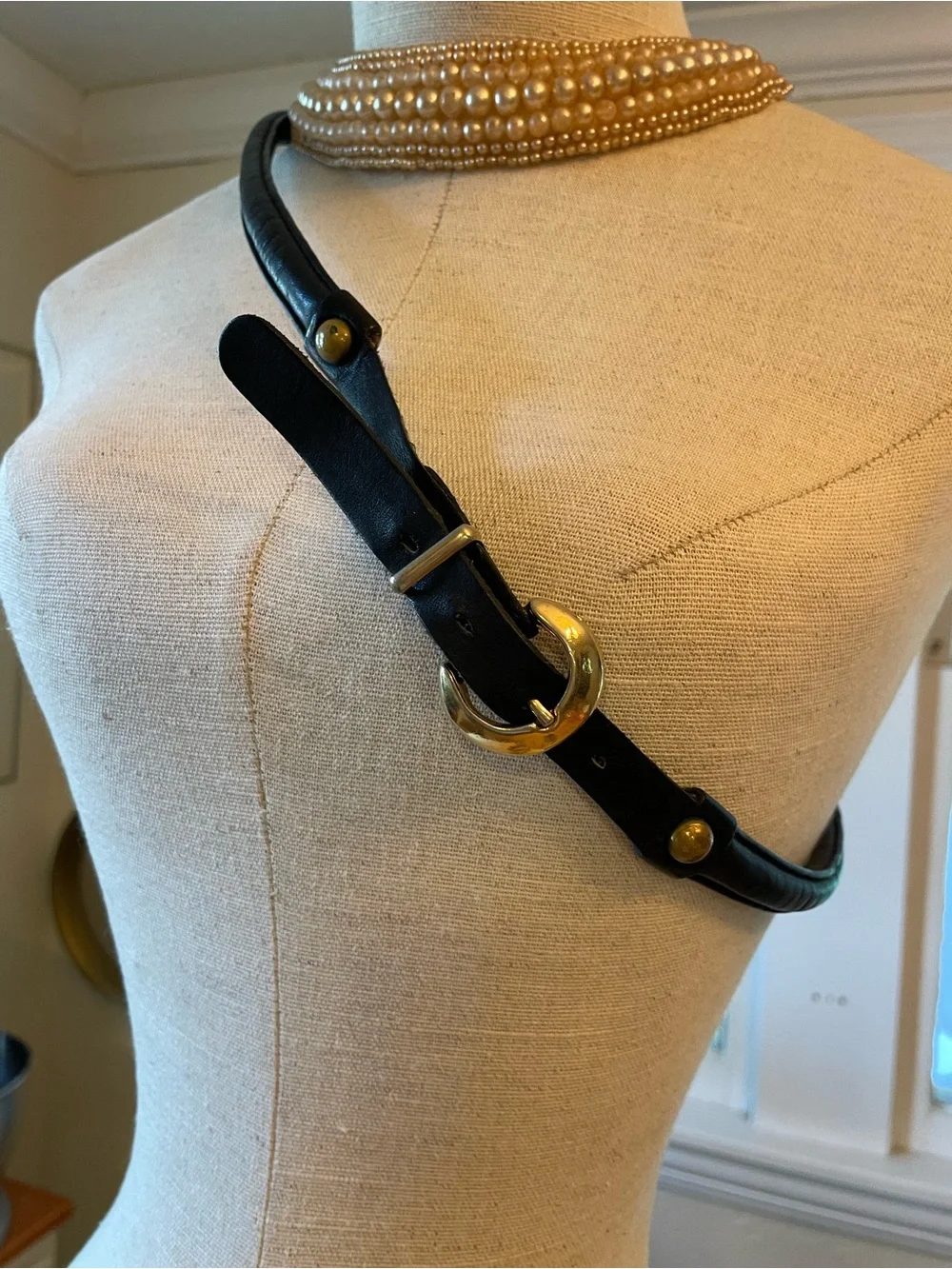 Vintage Black Leather Belt Strap with Gold-Tone Ring